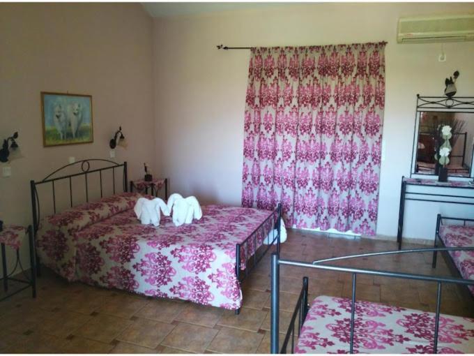 Hotel Takis Agios Georgios  Exteriör bild