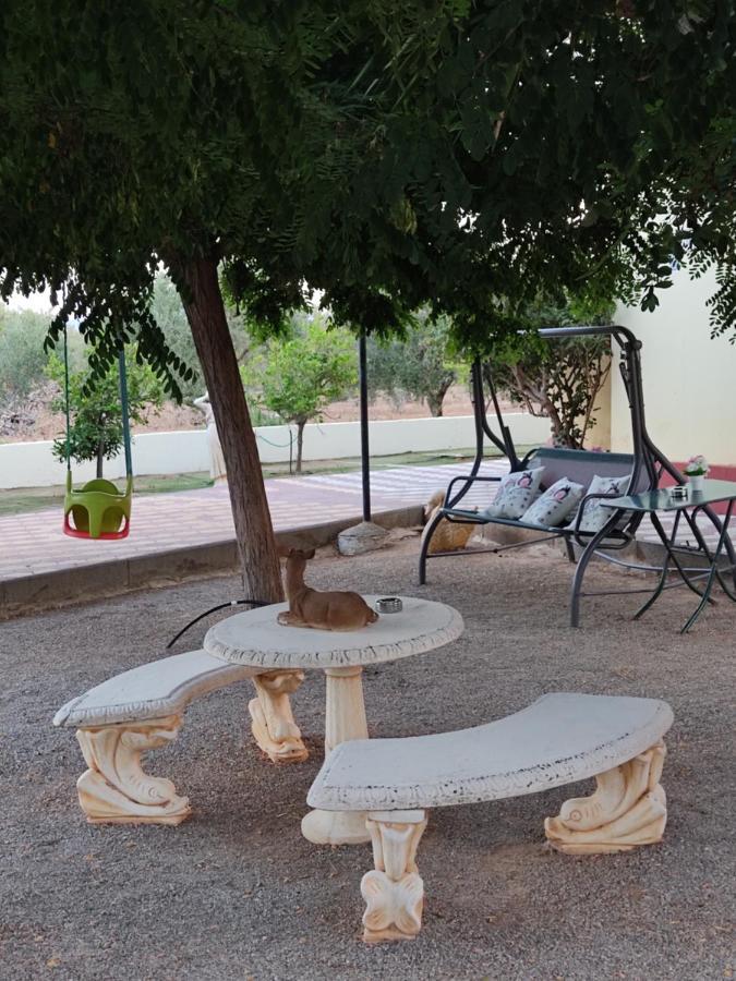 Hotel Takis Agios Georgios  Exteriör bild
